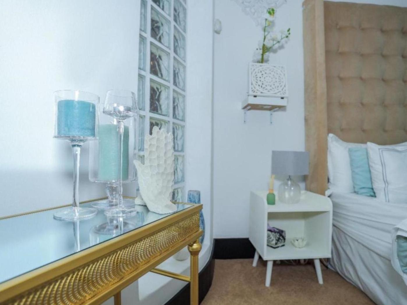Mood Health Resort Йоханесбург Стая снимка